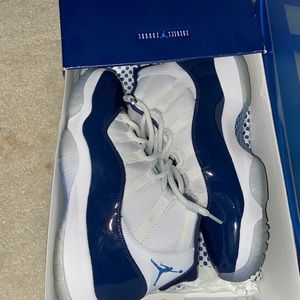 Jordan 11 Win Like 82’s, size 8
